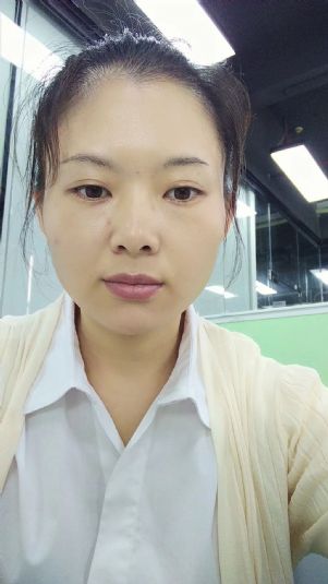 吳女士