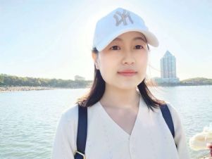 李女士